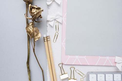 paper clips gold flower decor gold